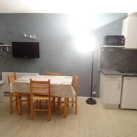 Studio 4 Personnes Studio Avec Grande Terrasse Le Christiana. דירה *